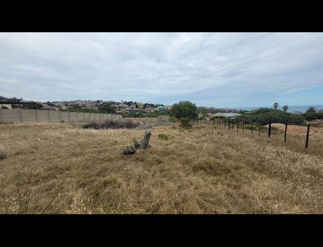 LAND FOR SALE IN DANA BAY